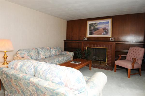 16 Colonial Road Beverly, MA 01915 - Photo 9 of 25