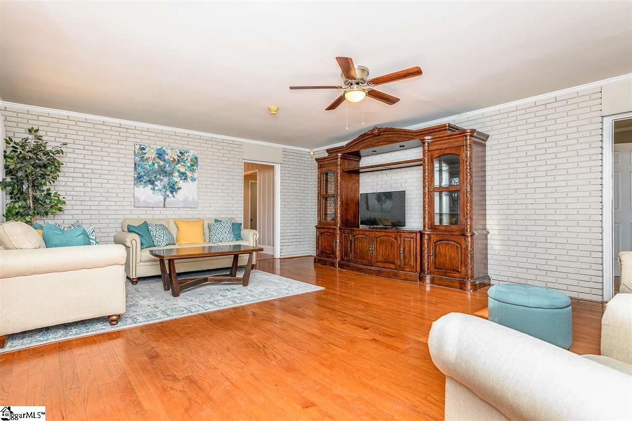 704 Phillips Road Greer, SC 29650 - Photo 17 of 36 Gallery Image 17