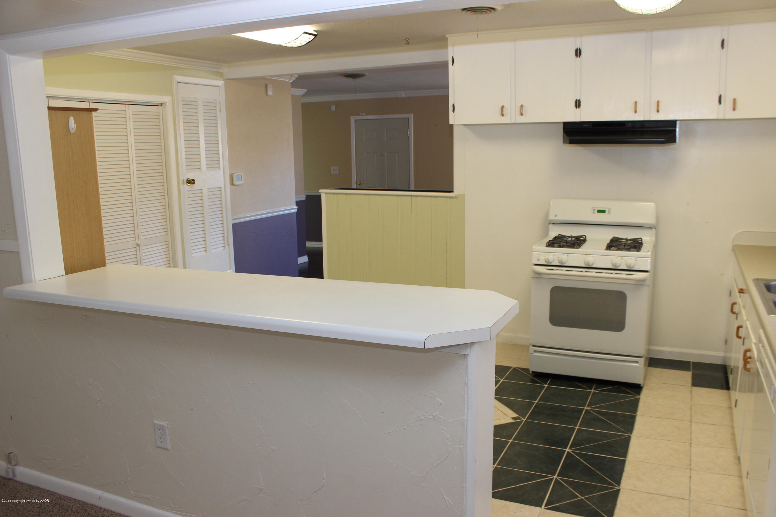 4311 South Ong Street Amarillo, TX 79110 - Photo 8 of 20 Kitchen