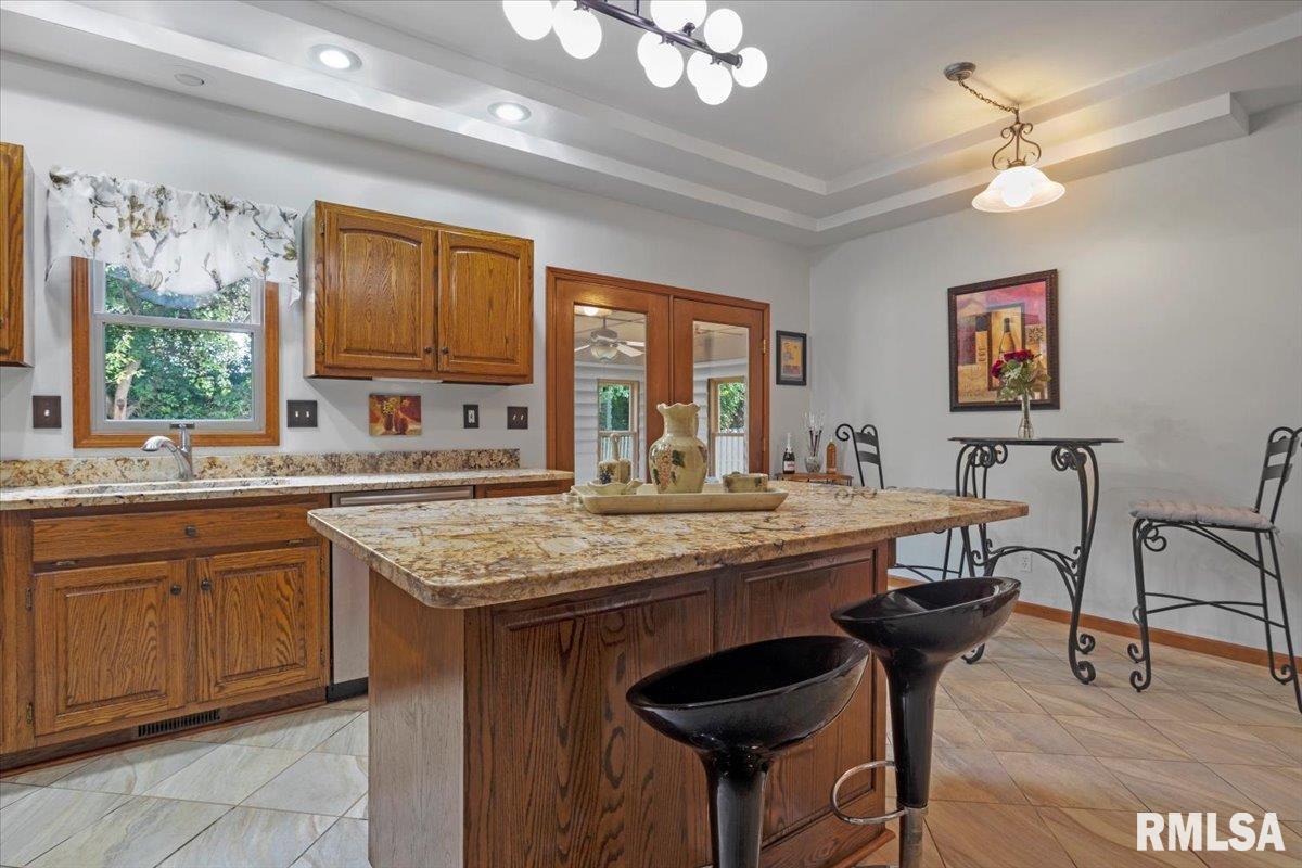 420 Clipper Road Springfield, IL 62711 - Photo 13 of 53