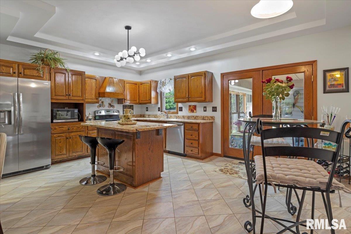 420 Clipper Road Springfield, IL 62711 - Photo 7 of 53