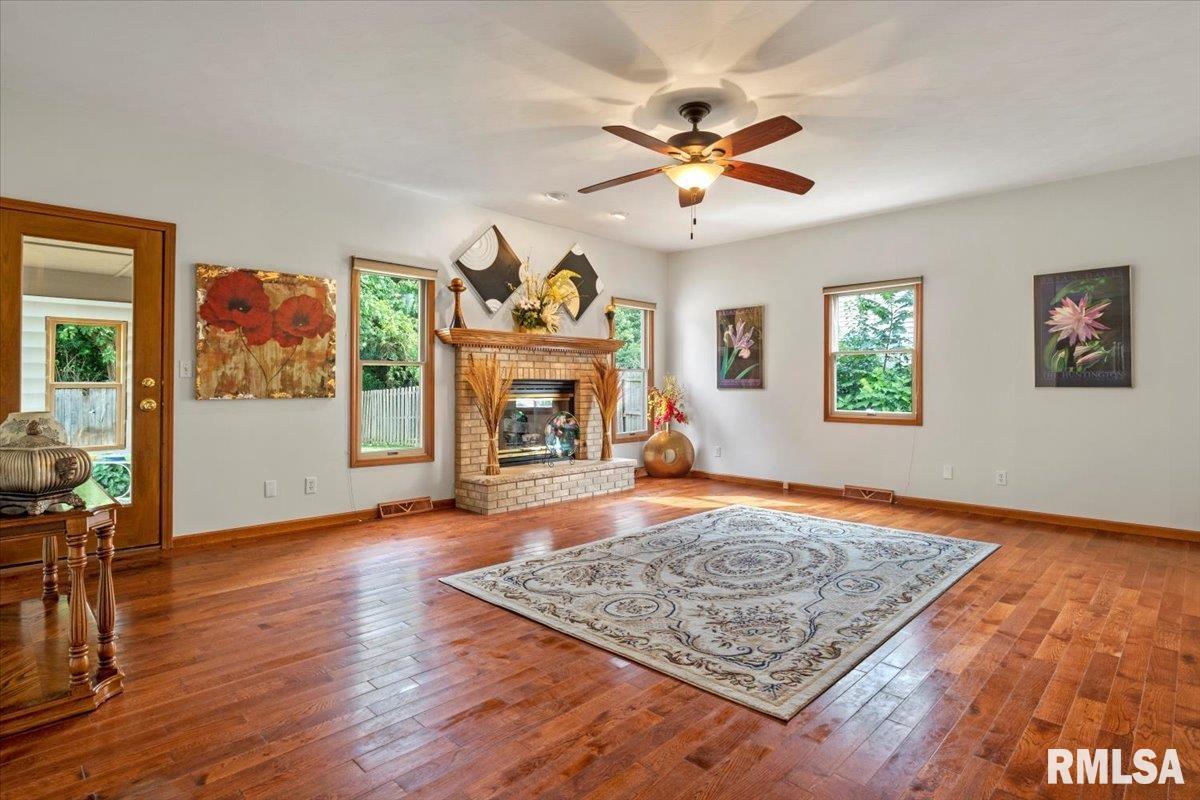 420 Clipper Road Springfield, IL 62711 - Photo 8 of 53