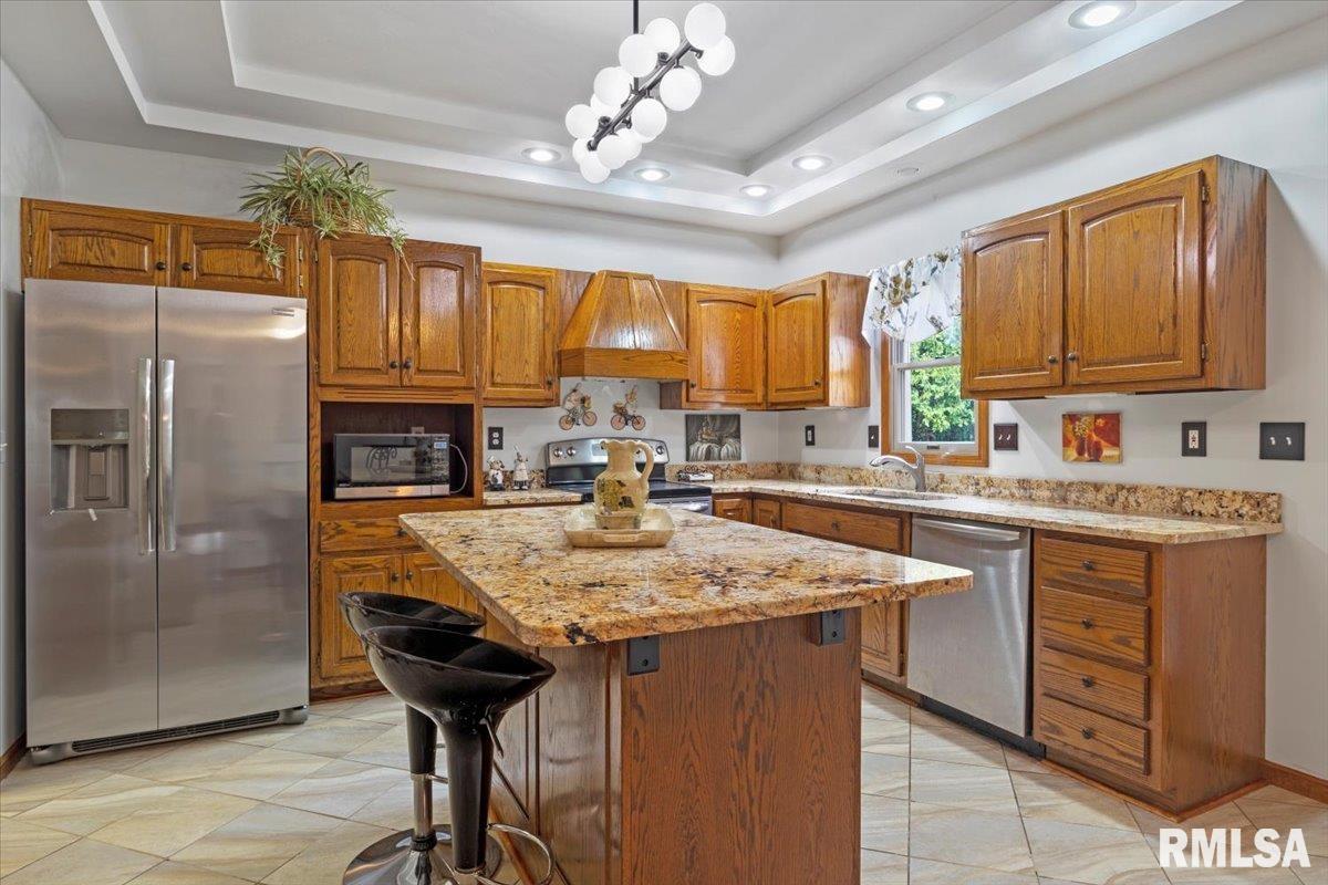 420 Clipper Road Springfield, IL 62711 - Photo 9 of 53