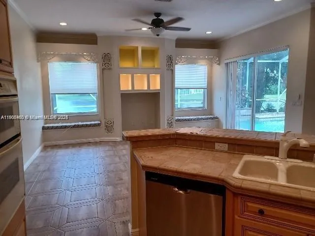 $3,600 | 6539 Stonehurst Circle, Lake Worth, FL 33467