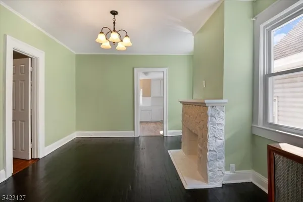 $2,450 | 106 West Cherry Street, Unit 2, Rahway, NJ 07065