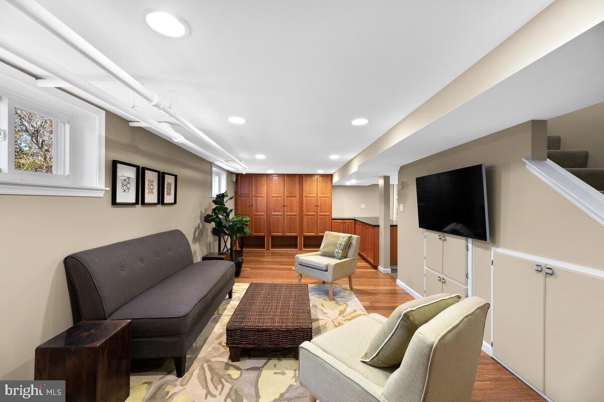 8705 2nd Avenue Silver Spring, MD 20910 - Photo 34 of 51 Gallery Image 34