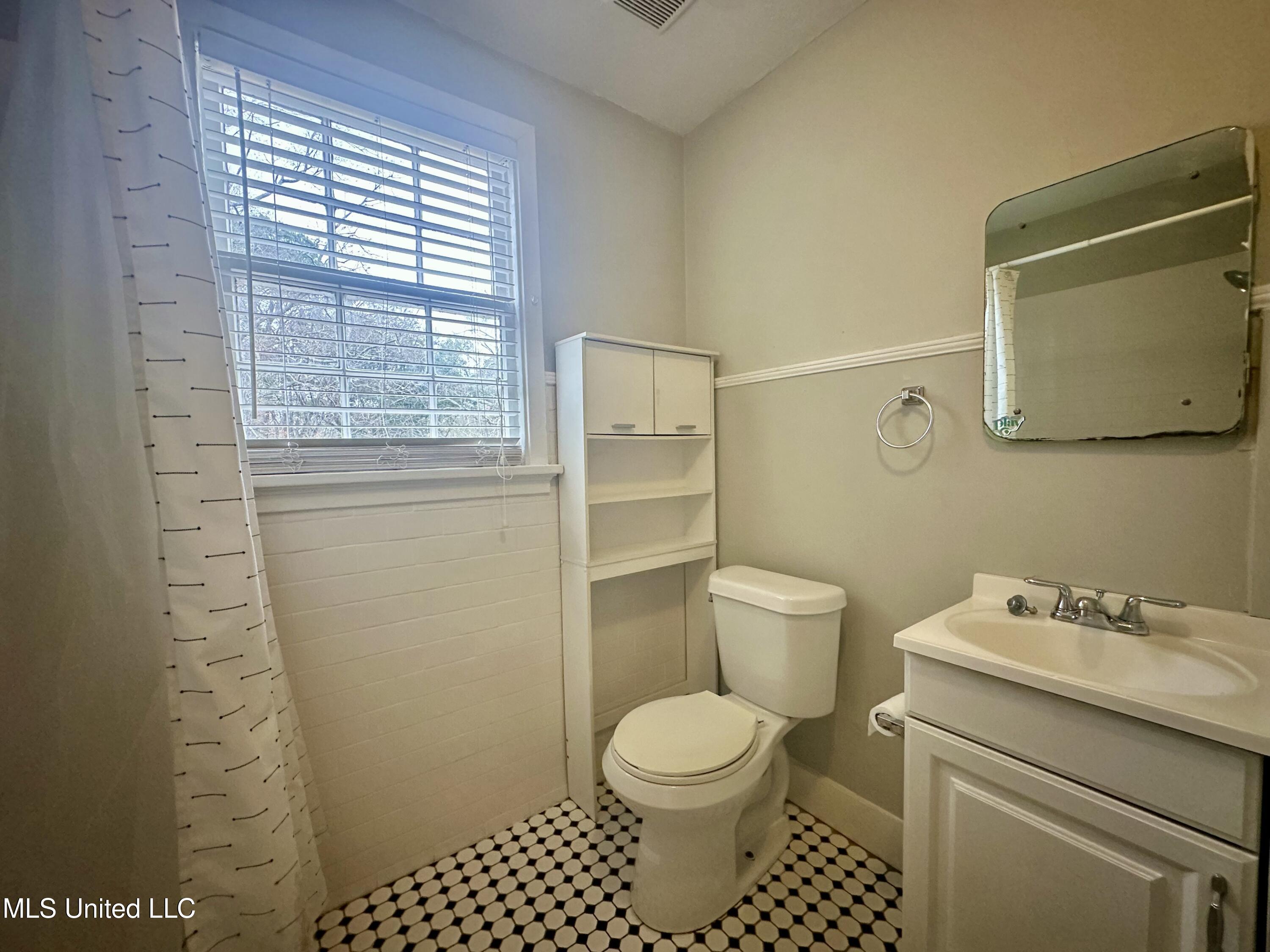 3310 North State Street, Unit 1 Jackson, MS 39216 - Photo 14 of 18 IMG_5274 2