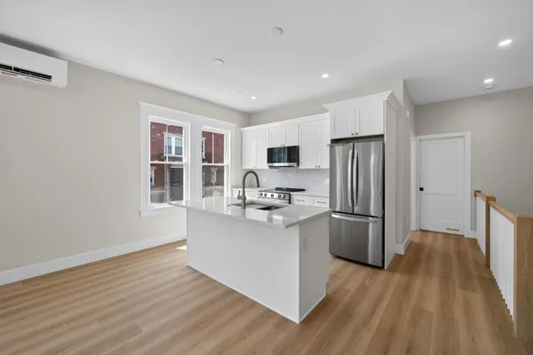 $3,800 | 533 Washington Street, Unit 1A, Boston, MA 02124