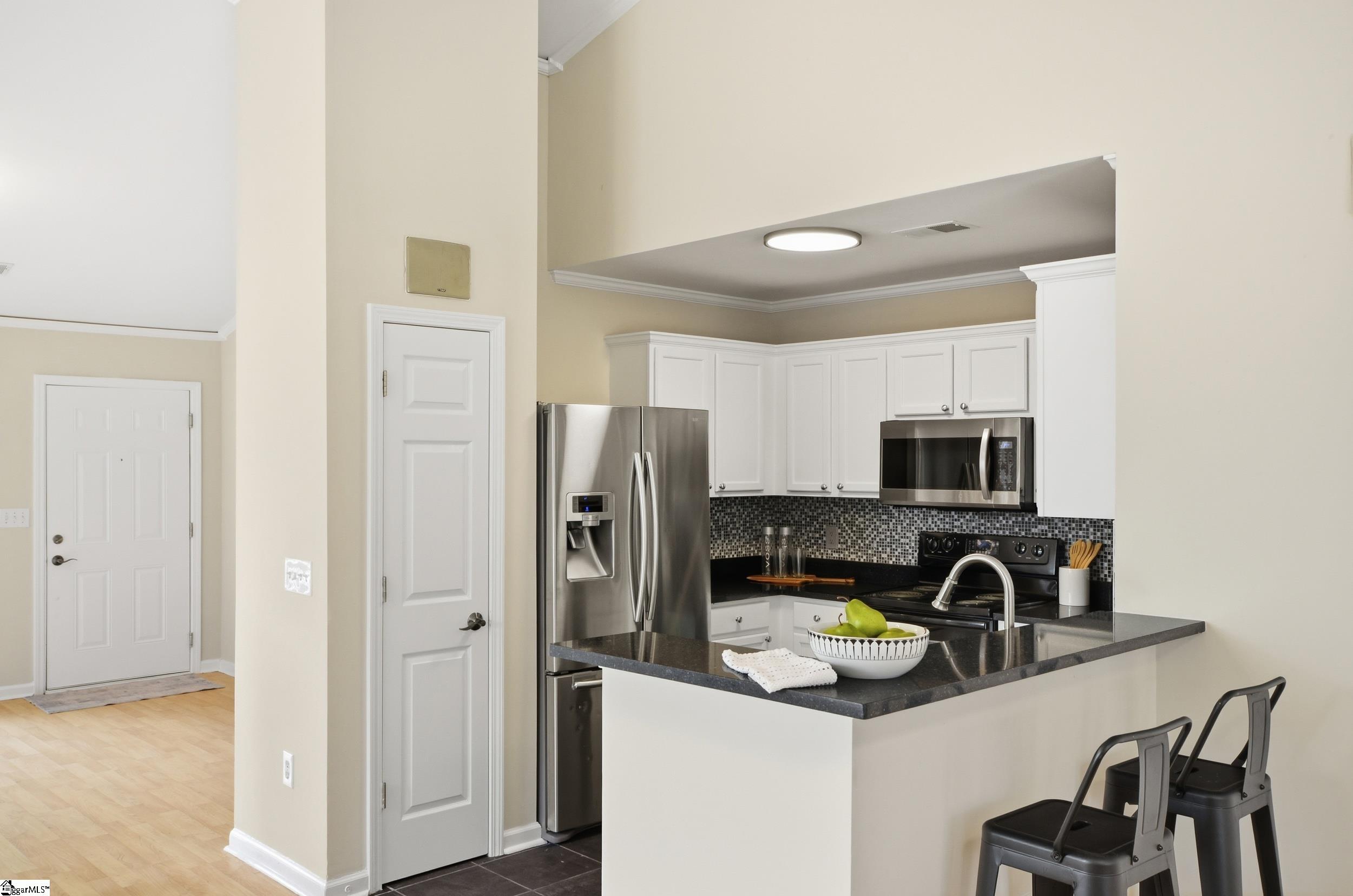 4 Hawkesbury Road Simpsonville, SC 29681 - Photo 9 of 37 Gallery Image 9