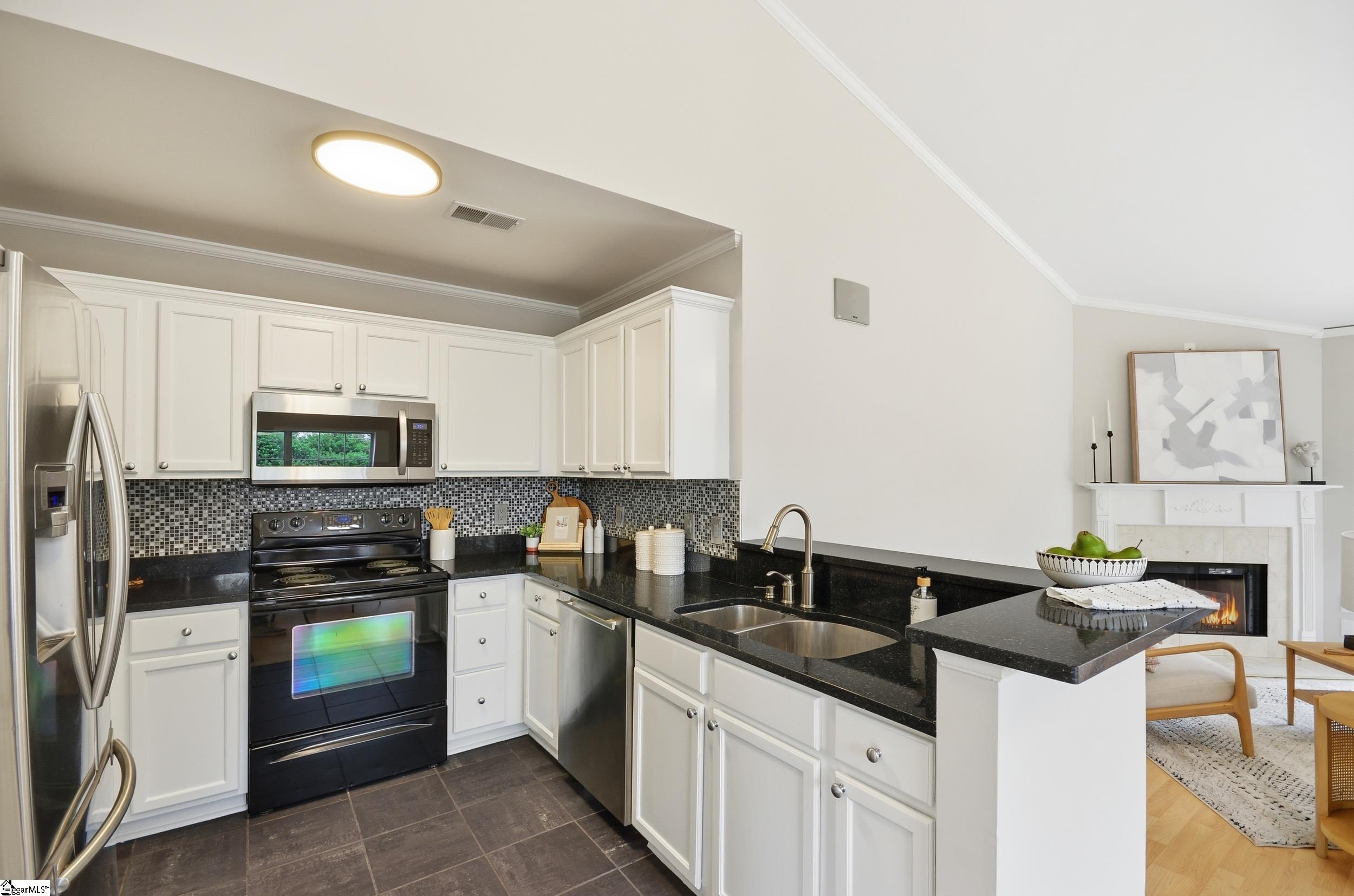 4 Hawkesbury Road Simpsonville, SC 29681 - Photo 10 of 37 Gallery Image 10