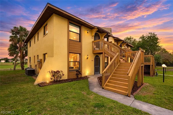 $1,600 | 2039 Golfside Village Drive, Lehigh Acres, FL 33936