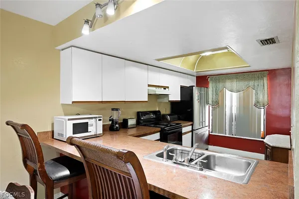 $1,600 | 2039 Golfside Village Drive, Lehigh Acres, FL 33936