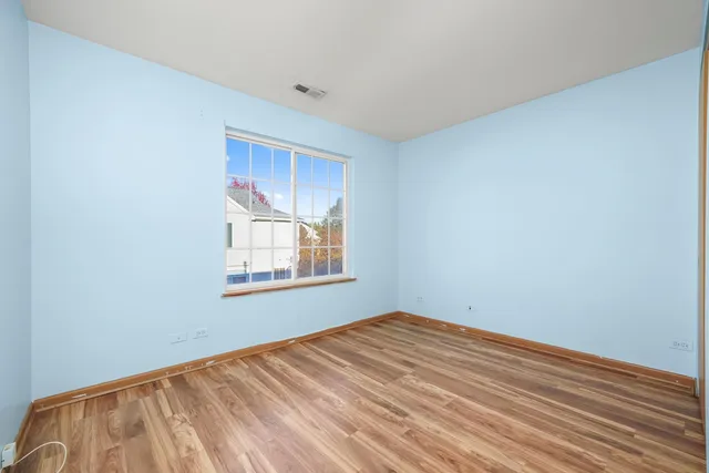 $275,000 | 409 Evergreen Circle, Unit 4, Gilberts, IL 60136