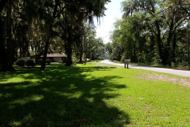 Lot 1 North Bay Grove Road Freeport, FL 32439 - Photo 5 of 7 a view of a park with trees