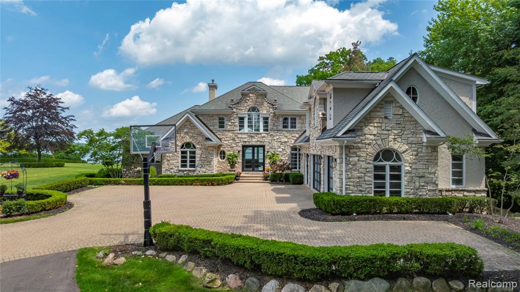 4326 Commerce Road West Bloomfield, MI 48324 - Photo 72 of 75