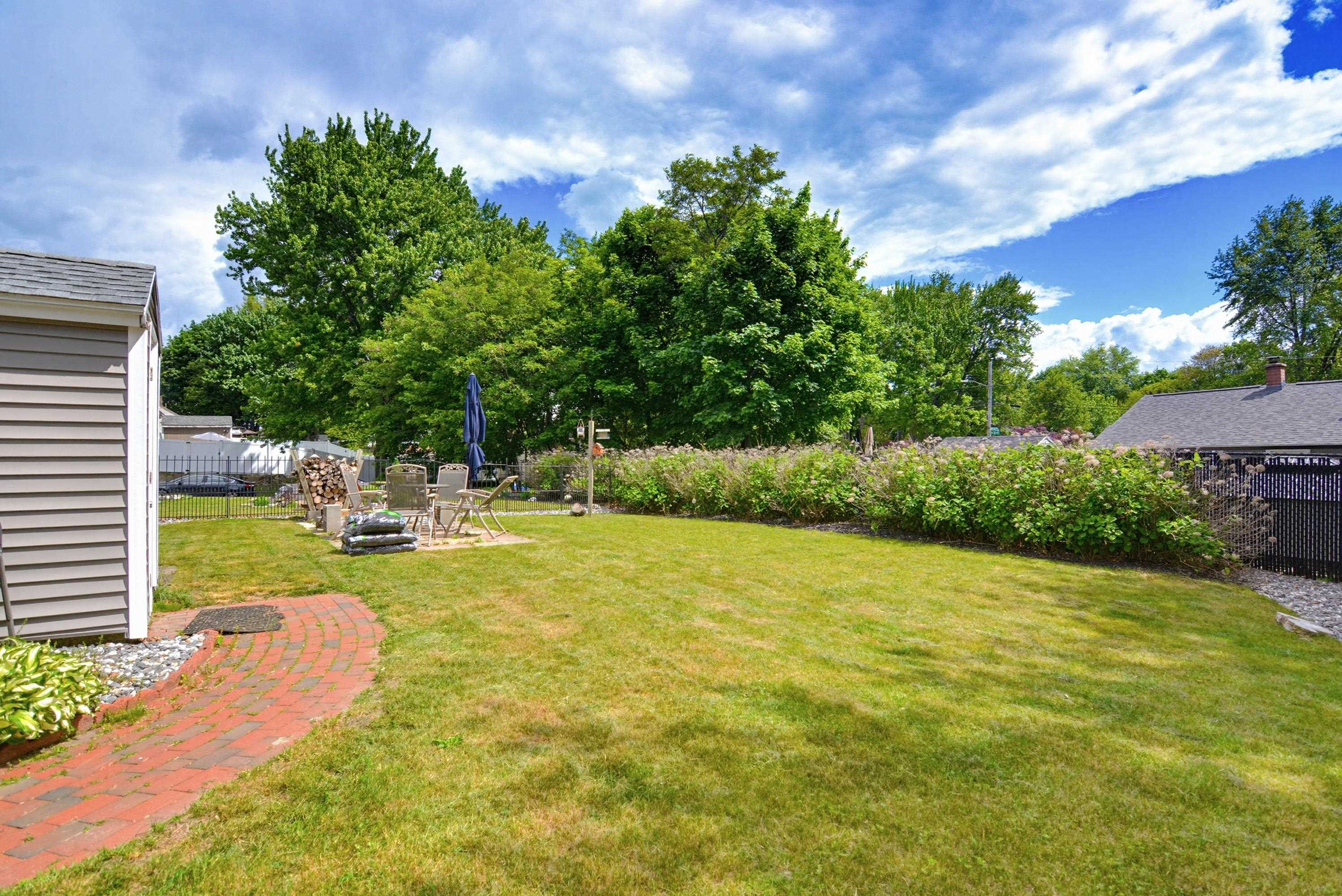 367 Mammoth Road Manchester, NH 03109 - Photo 36 of 37 Gallery Image 36