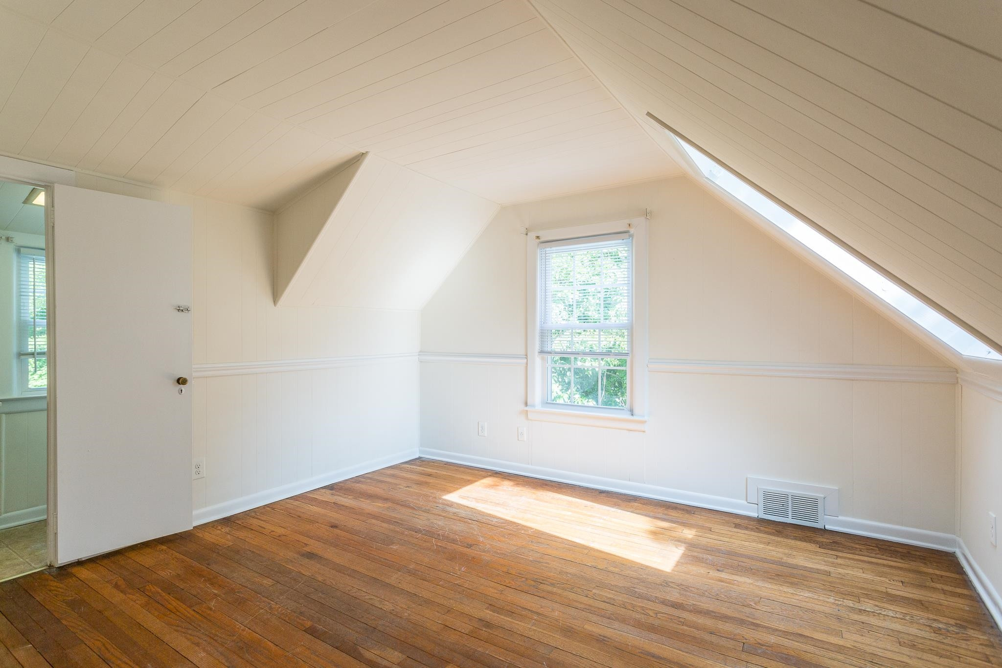 1105 Canterbury Road Raleigh, NC 27607 - Photo 21 of 25 Photo 21