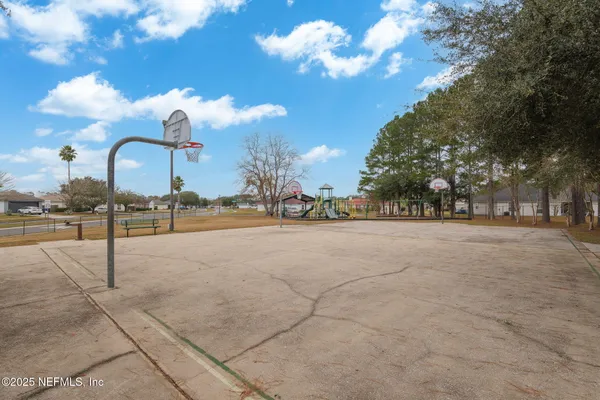 $279,500 | 11673 Rolling River Boulevard, Jacksonville, FL 32219
