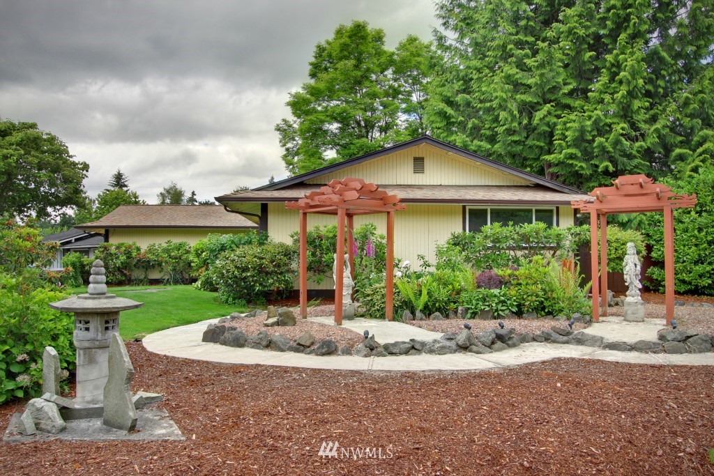 16205 133rd Place Southeast Renton, WA 98058 - Photo 14 of 15 Gallery Image 14