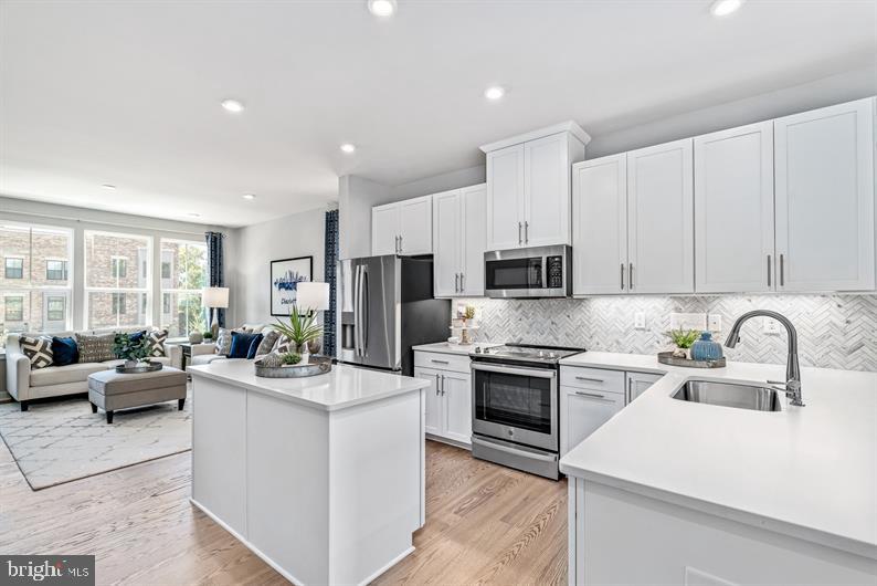 3949 Small Roundtop Road, Unit CLARENDON 3 Fort George G Meade, MD 20755 - Photo 5 of 28 STAINLESS STEEL APPLIANCES