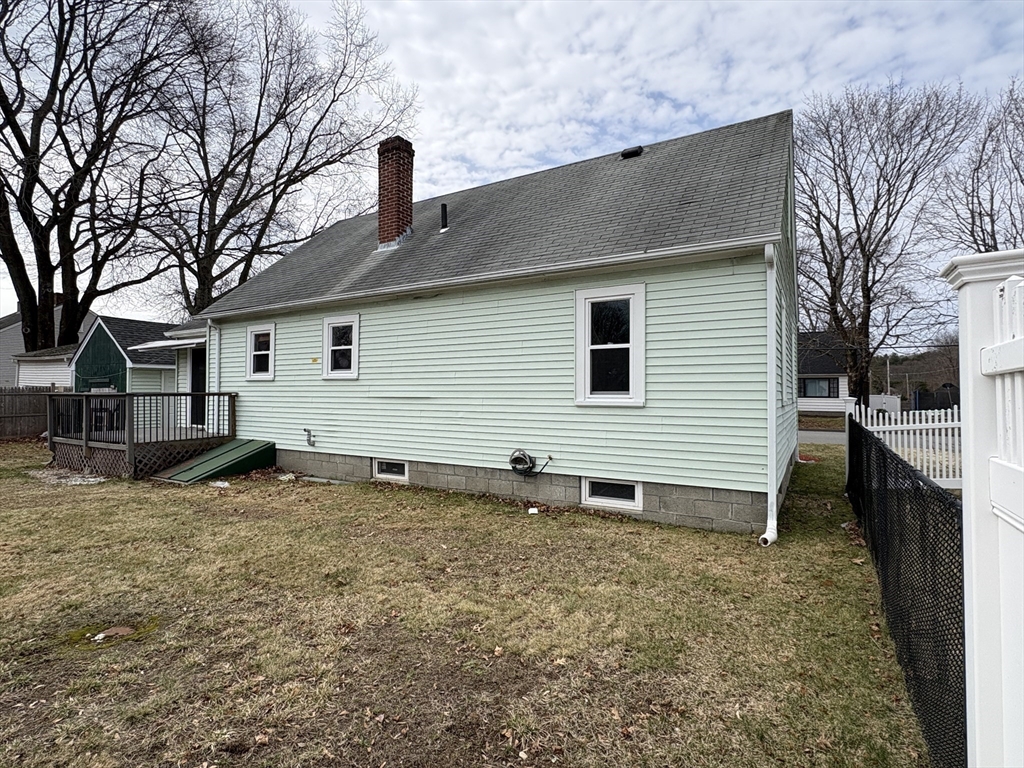 85 Rivulet Street Uxbridge, MA 01569 - Photo 38 of 42