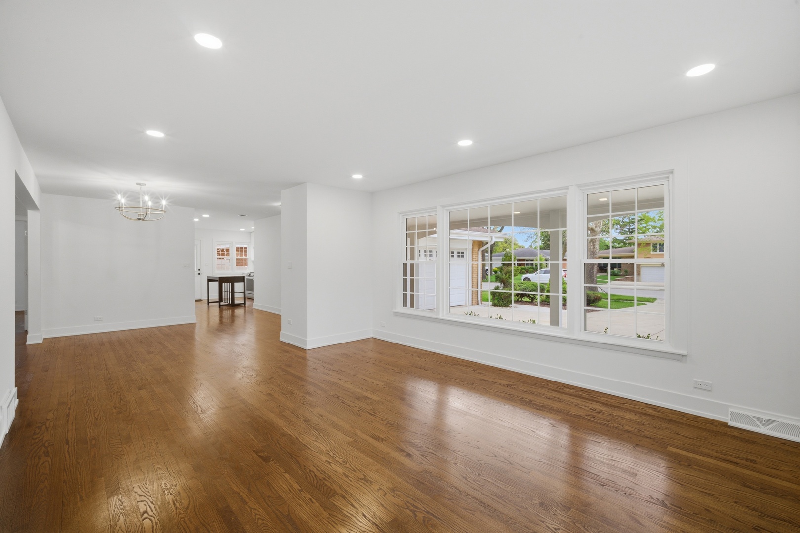 2141 Walnut Street Park Ridge, IL 60068 - Photo 5 of 22 Gallery Image 5