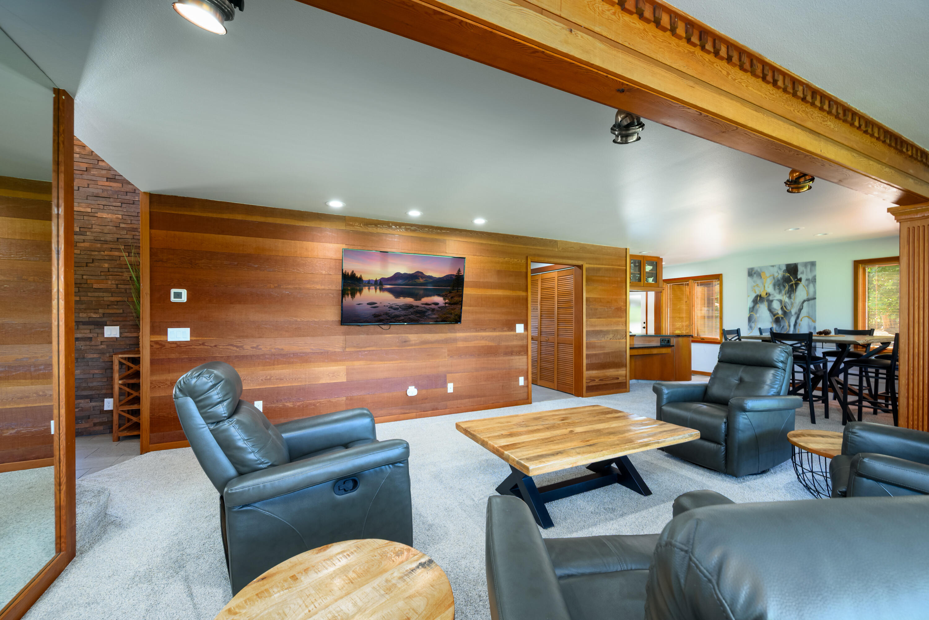 2546 Fisher Road Roseburg, OR 97471 - Photo 14 of 59 a outdoor space with furniture