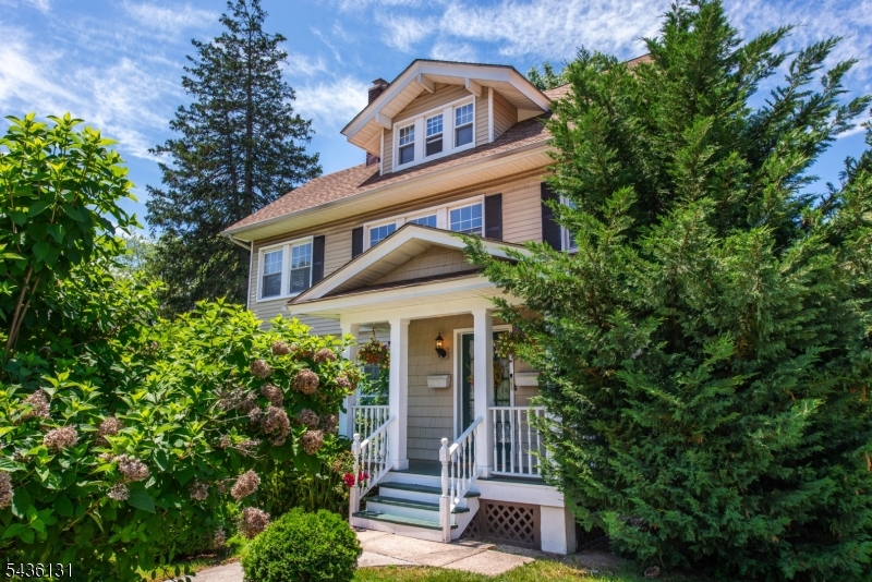 422 Valley Road, Unit 2 Montclair, NJ 07043 - Photo 2 of 23