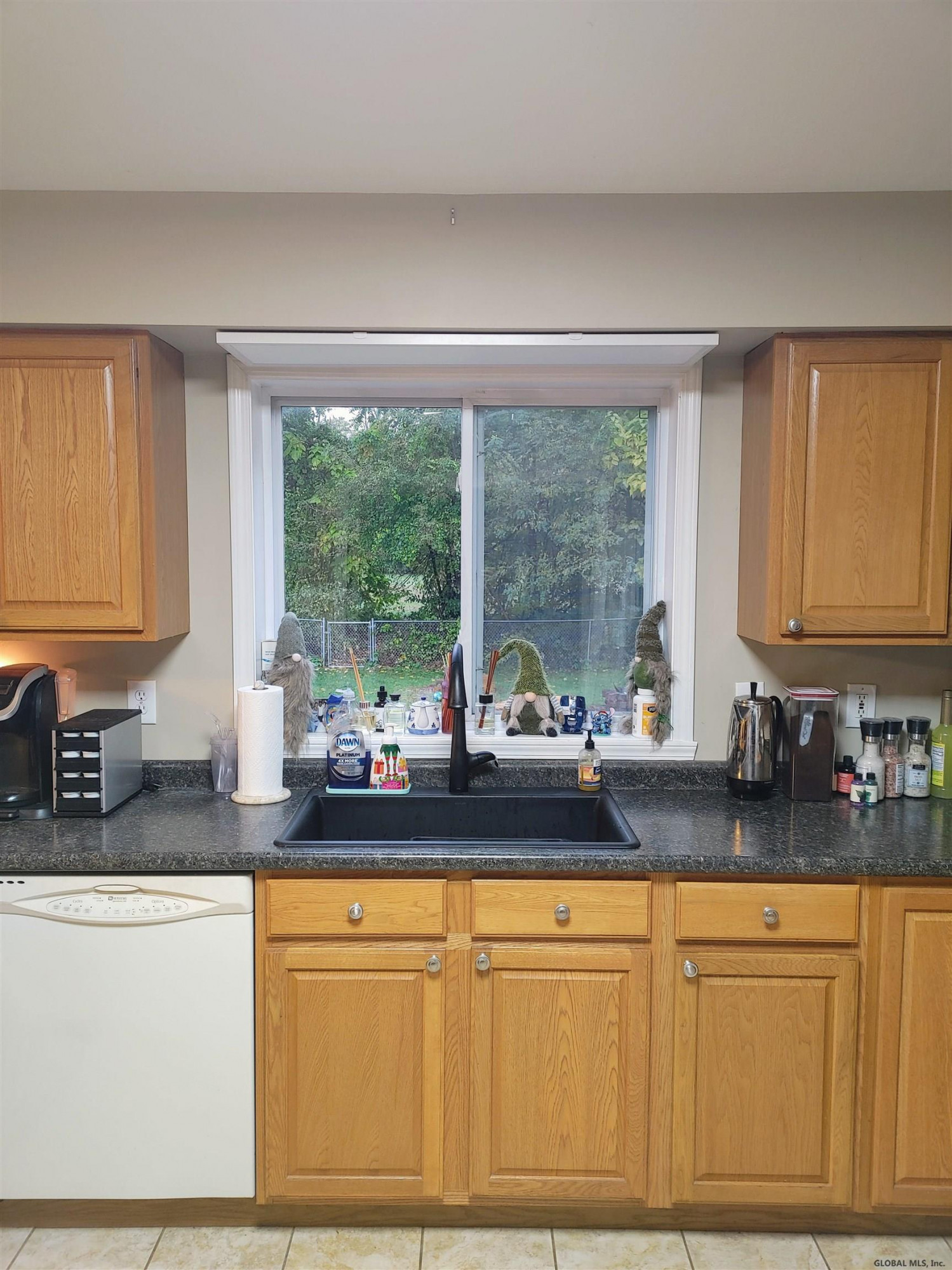 338 East Campbell Road Rotterdam, NY 12303 - Photo 5 of 25 Photo 5