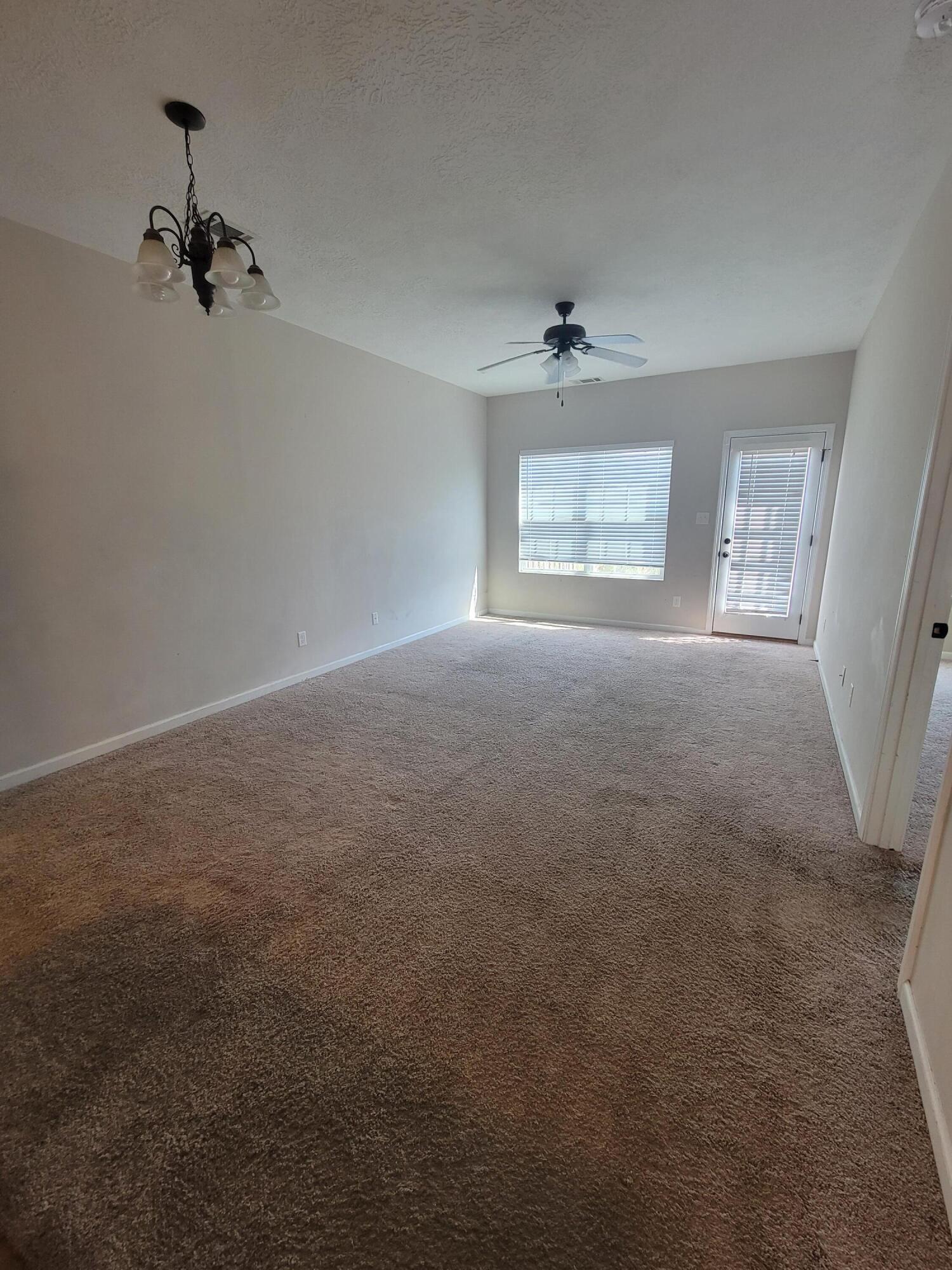 147 Grove Landing Court Grovetown, GA 30813 - Photo 4 of 11 20220428_152508