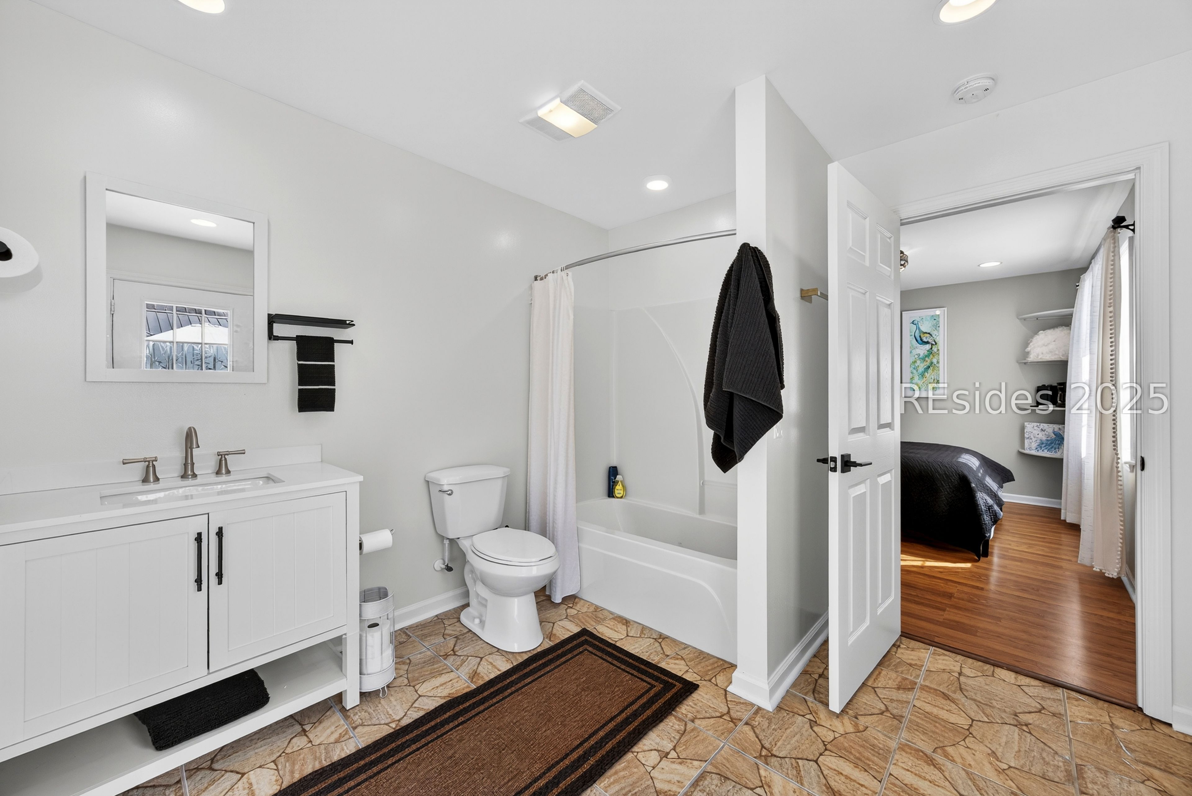 73 School Cut Road Hardeeville, SC 29927 - Photo 75 of 86 Pool House Bathroom