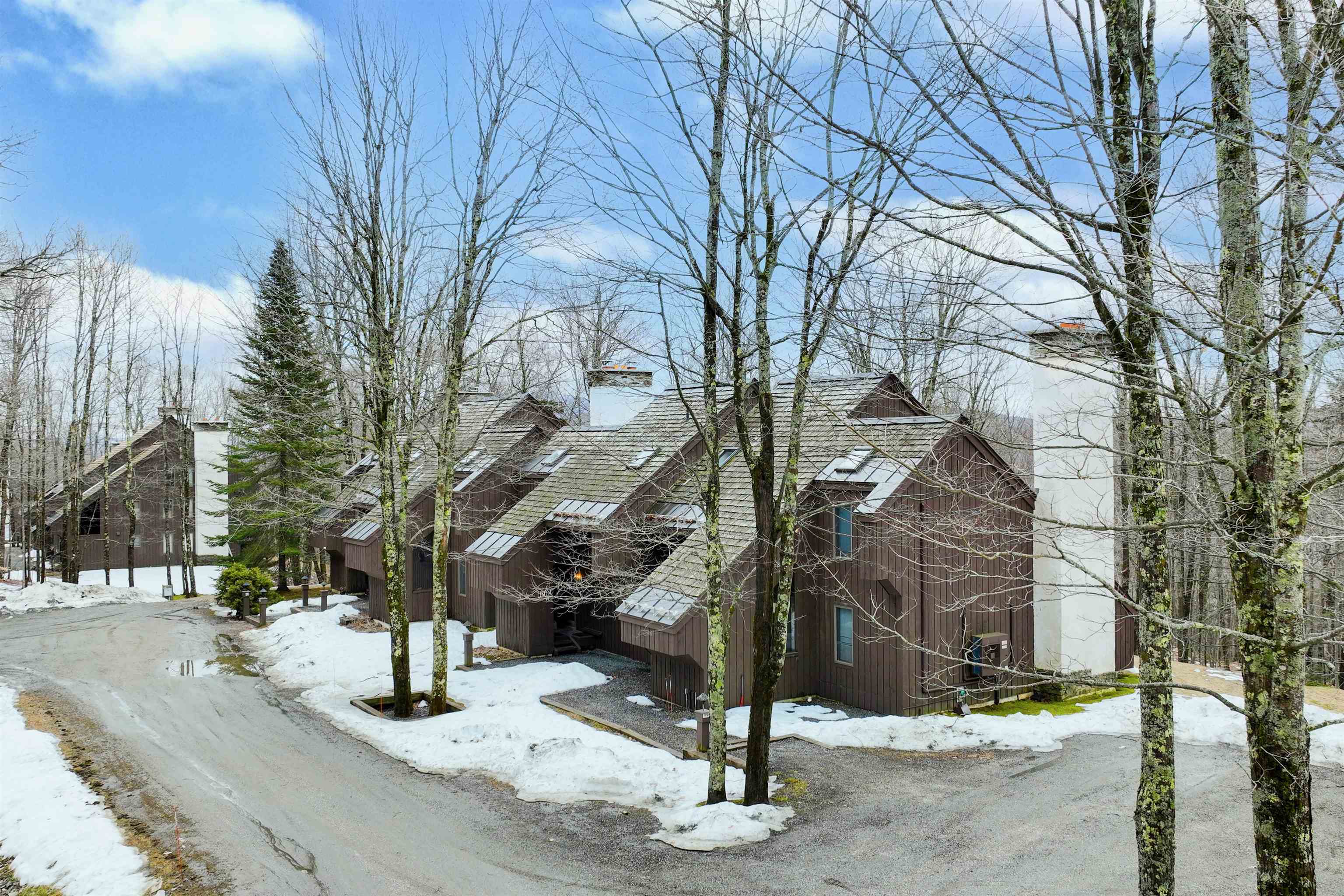 998 East Ash Road, Unit L19 Plymouth, VT 05056 - Photo 32 of 40 Gallery Image 32