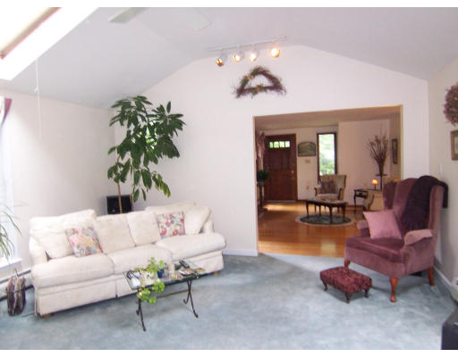 17 Hillandale Road Ashburnham, MA 01430 - Photo 10 of 17