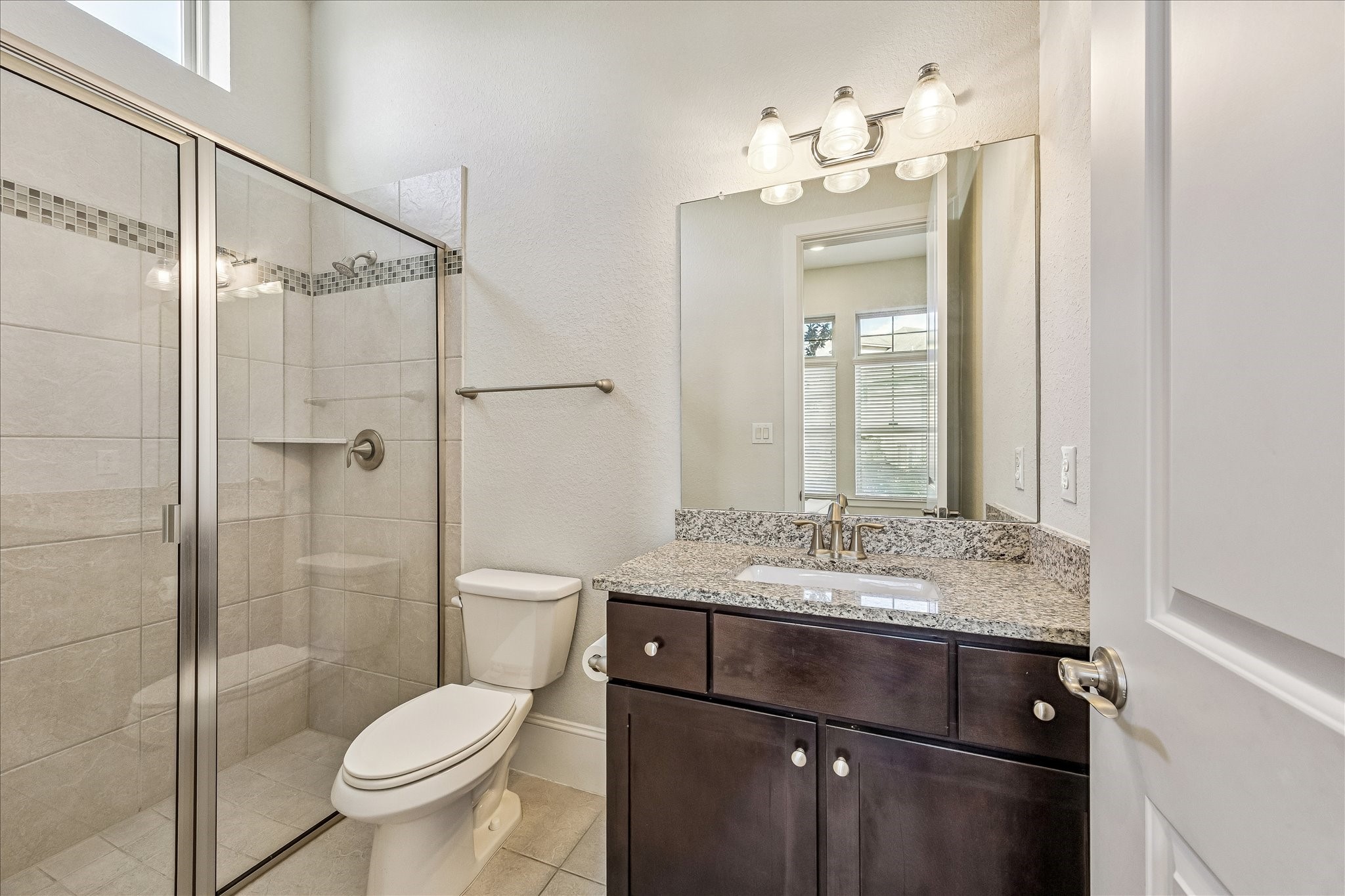 1607 Pinot Circle Houston, TX 77055 - Photo 31 of 43