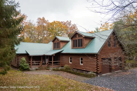 $695,000 | 231 Decker Road, Sparrowbush, NY 12780