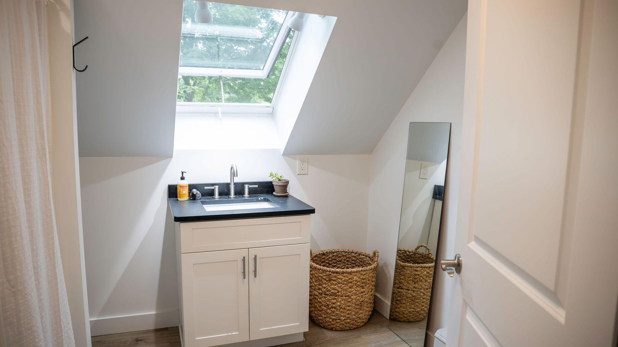 98 River Road Brunswick, ME 04011 - Photo 23 of 36 98RiverRd-3754