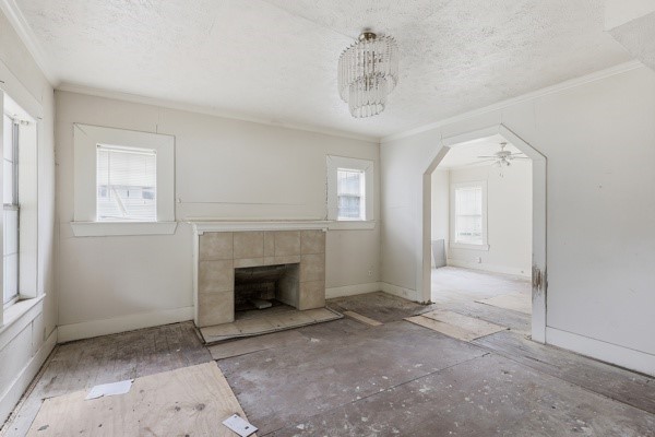 1655 Hawthorne Street Houston, TX 77006 - Photo 5 of 39 a view of a livingroom with a fireplace
