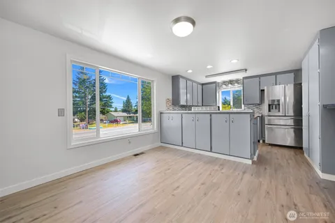 $698,000 | 3204 D Avenue, Anacortes, WA 98221