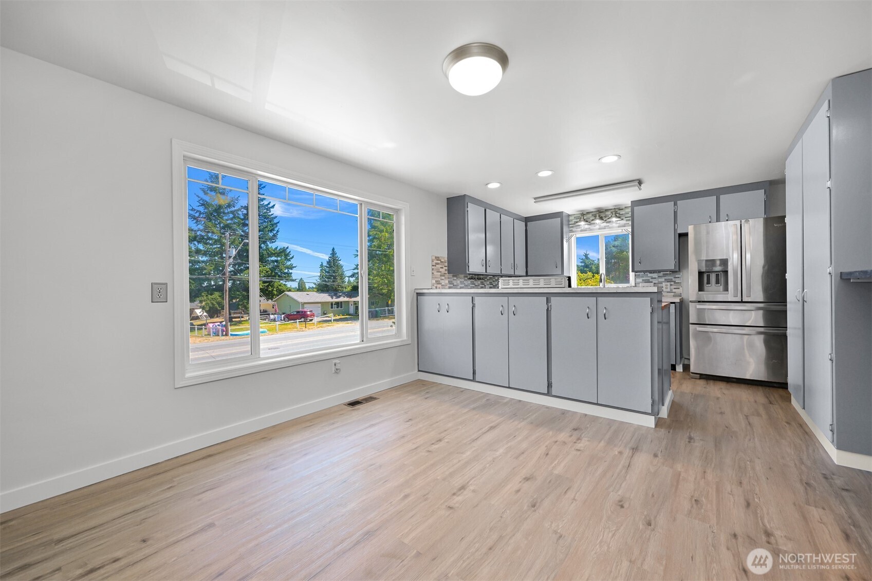 3204 D Avenue Anacortes, WA 98221 - Photo 7 of 21