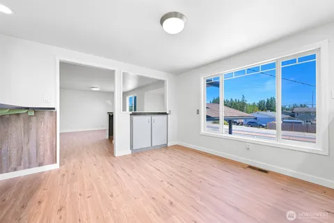 $698,000 | 3204 D Avenue, Anacortes, WA 98221