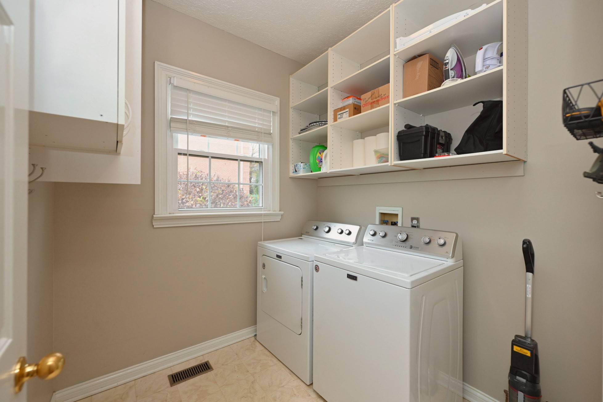 114 Wyncrest Way Hendersonville, TN 37075 - Photo 20 of 40 a utility room with dryer and washer