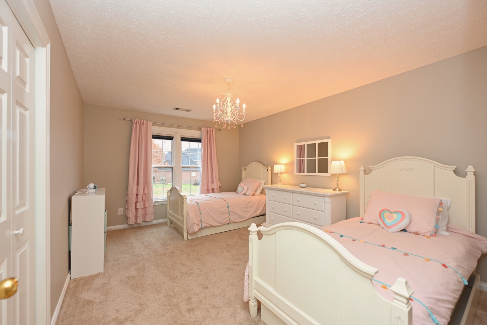 114 Wyncrest Way Hendersonville, TN 37075 - Photo 25 of 40 a bedroom with a bed and a couch