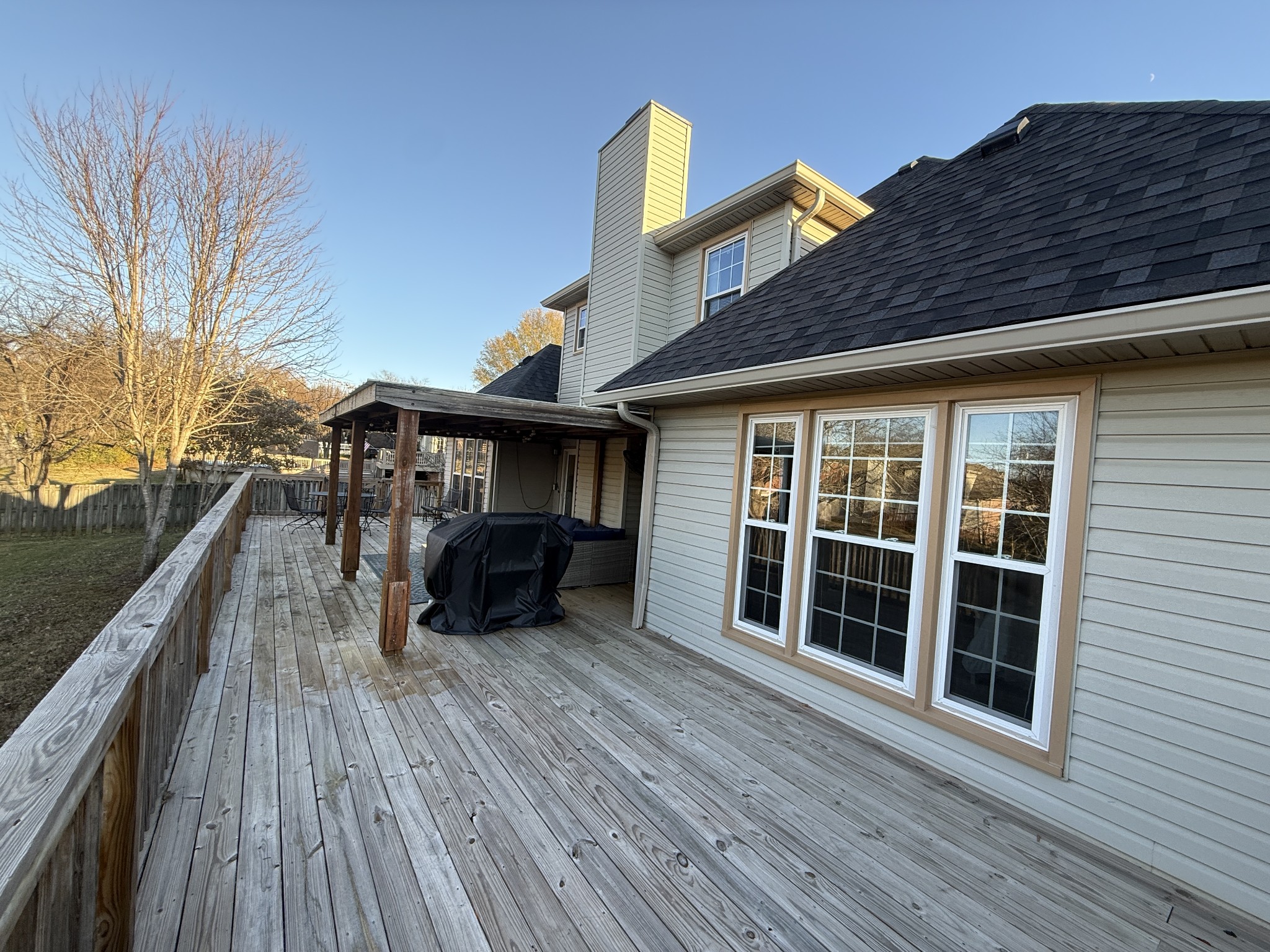 114 Wyncrest Way Hendersonville, TN 37075 - Photo 33 of 40 a view of a house with a large window and wooden floor