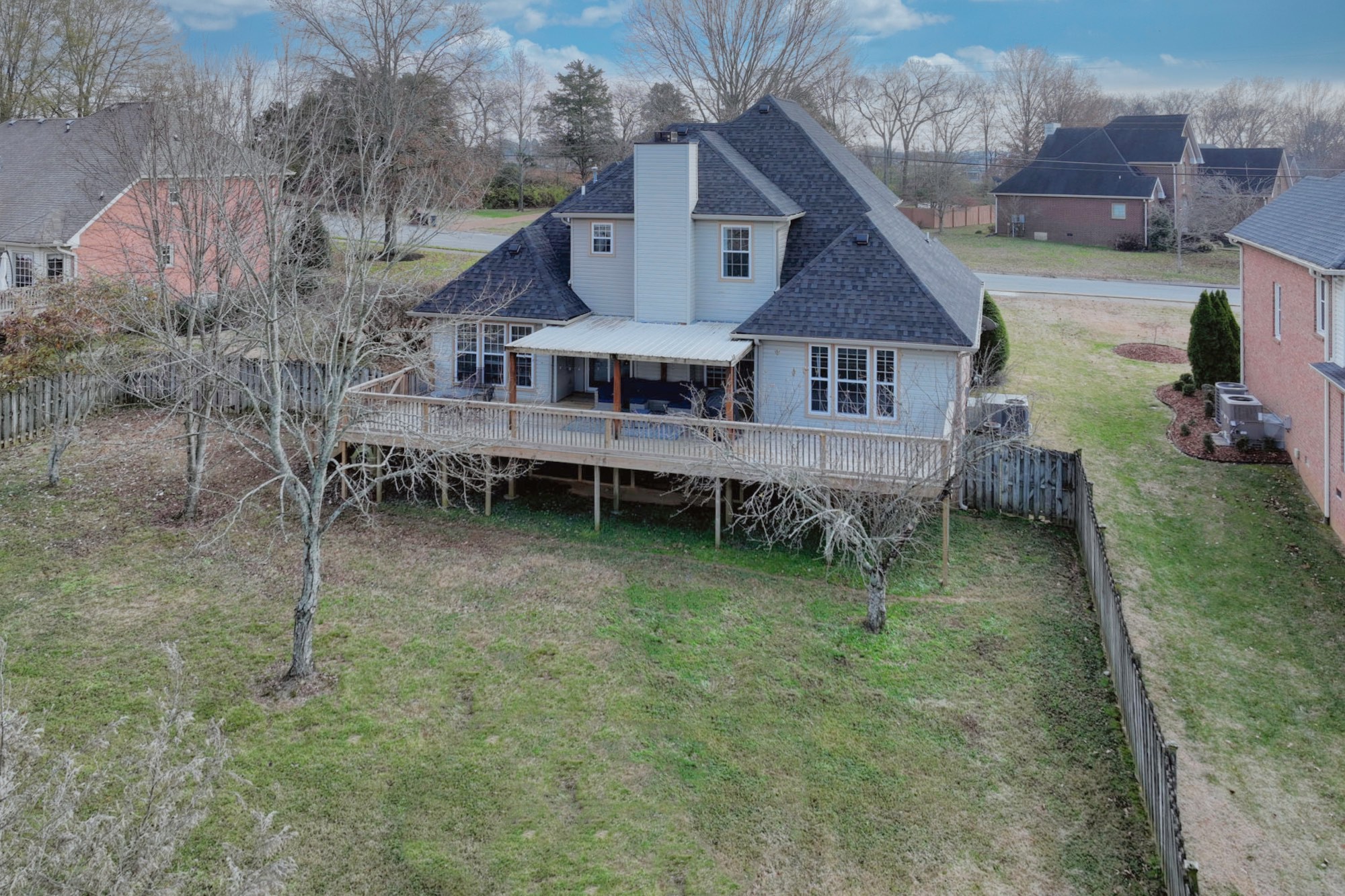 114 Wyncrest Way Hendersonville, TN 37075 - Photo 4 of 40 an aerial view of a house with a garden
