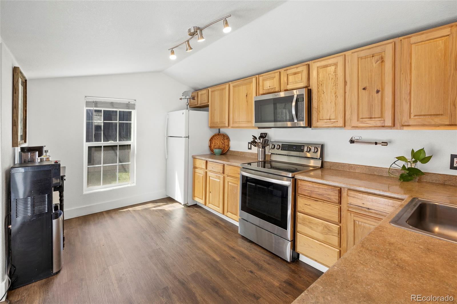 24331 Main Street Elbert, CO 80106 - Photo 13 of 37