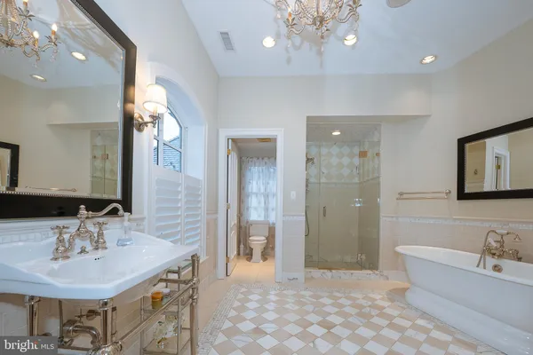 $4,275,000 | 1122 Brynlawn Road, Villanova, PA 19085