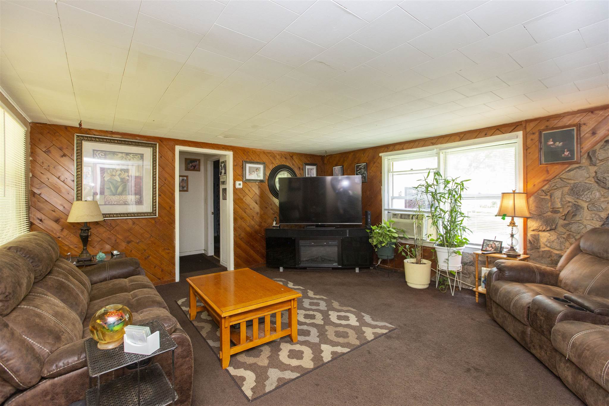 55775 Filbert Road Mishawaka, IN 46545 - Photo 4 of 24