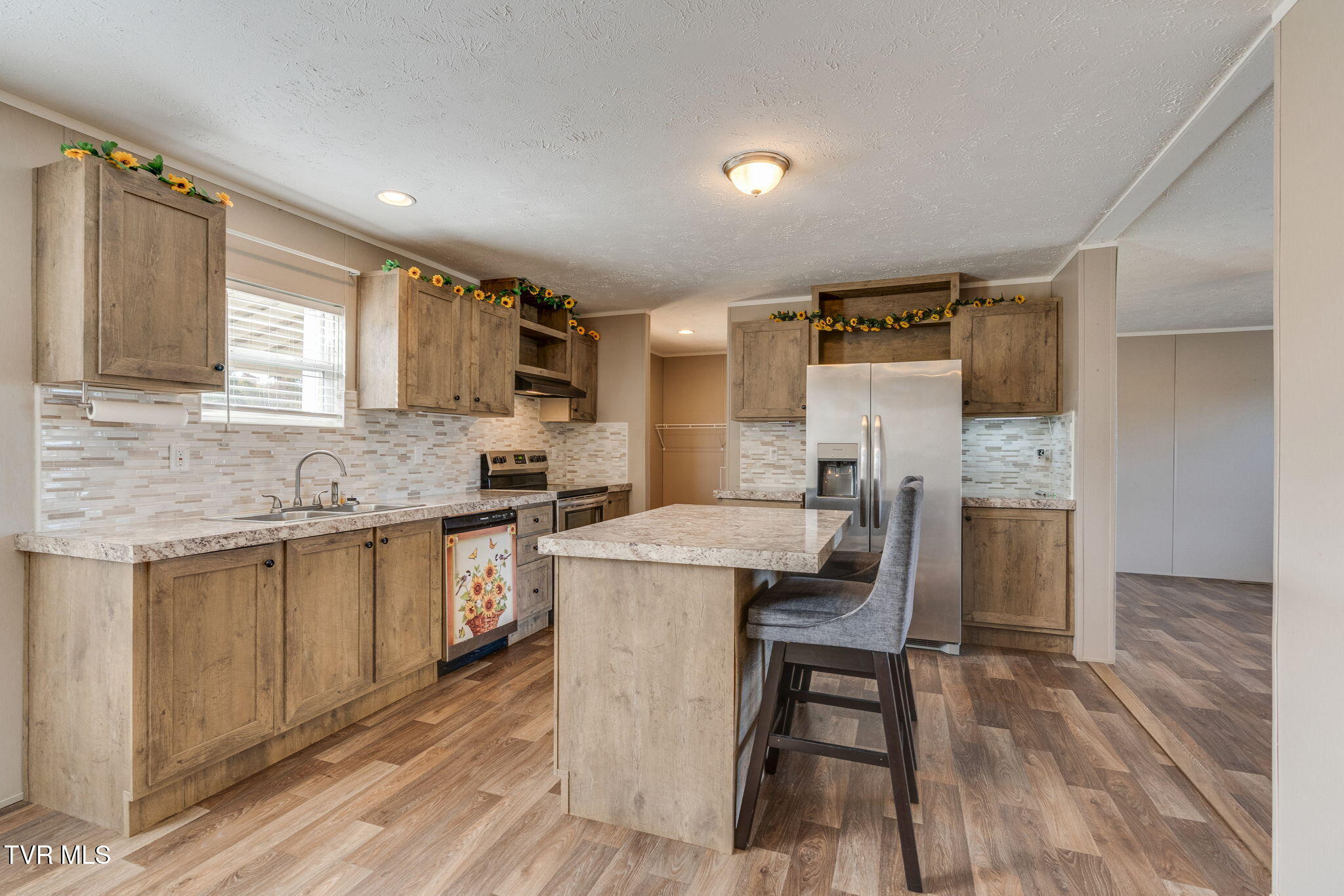 1510 Greystone Road Greeneville, TN 37743 - Photo 11 of 36 006