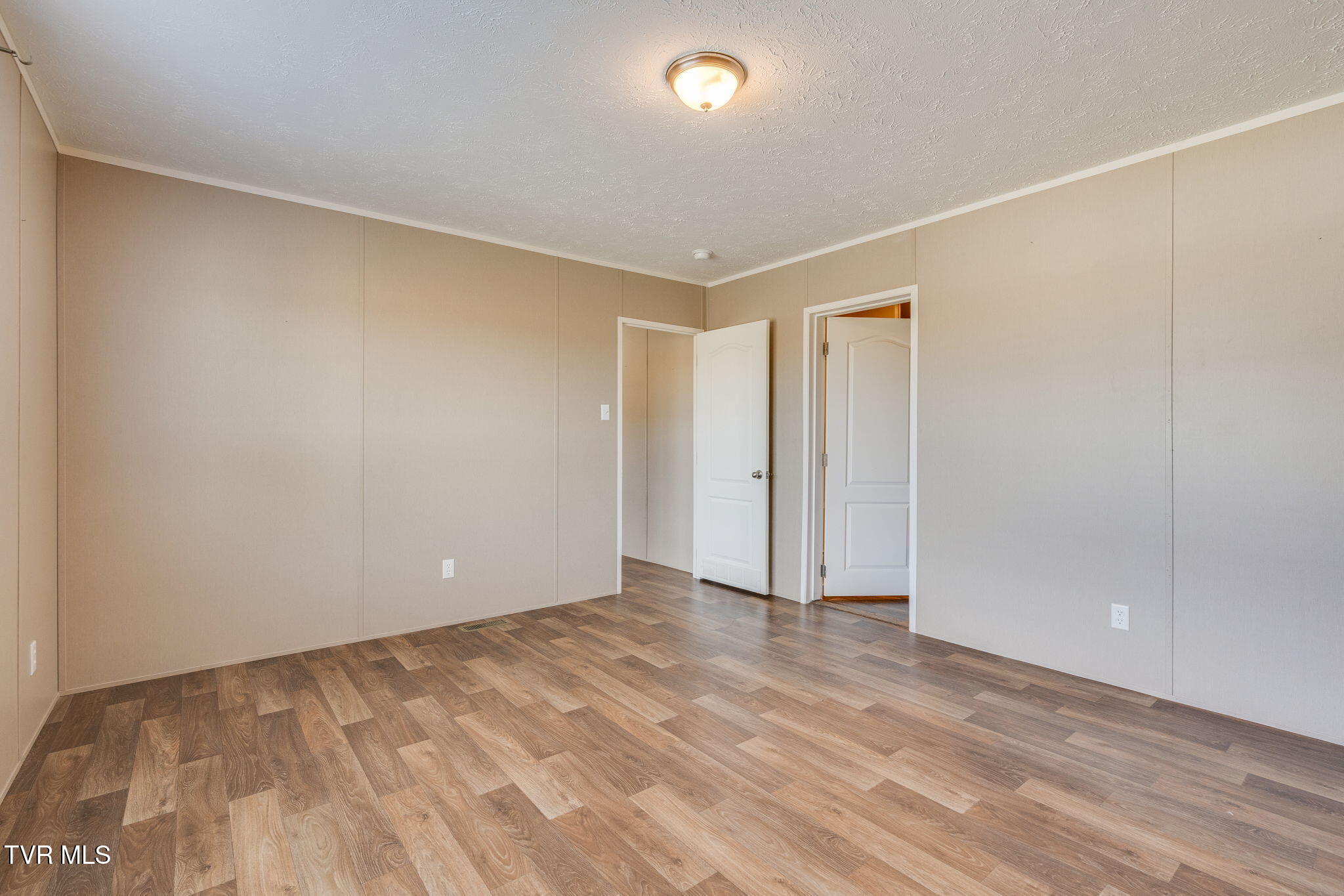 1510 Greystone Road Greeneville, TN 37743 - Photo 18 of 36 013