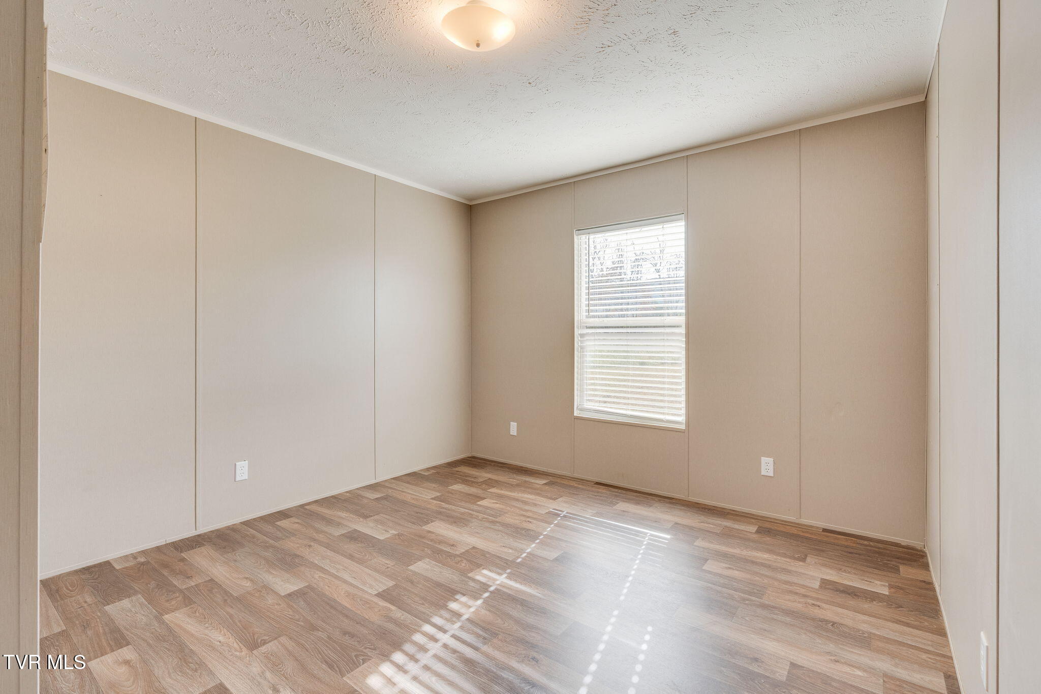 1510 Greystone Road Greeneville, TN 37743 - Photo 20 of 36 015